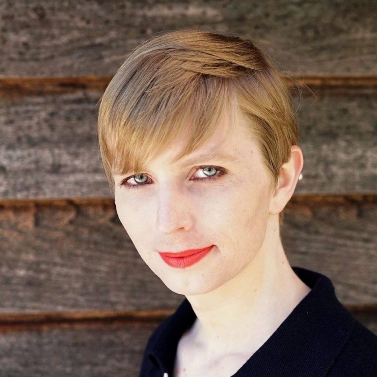 Chelsea Manning -us grand jury