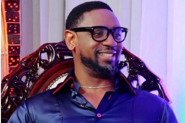 Nigerians are mobilising to stage a #ChurchToo protest against Pastor Biodun Fatoyinbo of the Common Wealth of Zion Assembly (COZA) over the recent rape allegation against him.