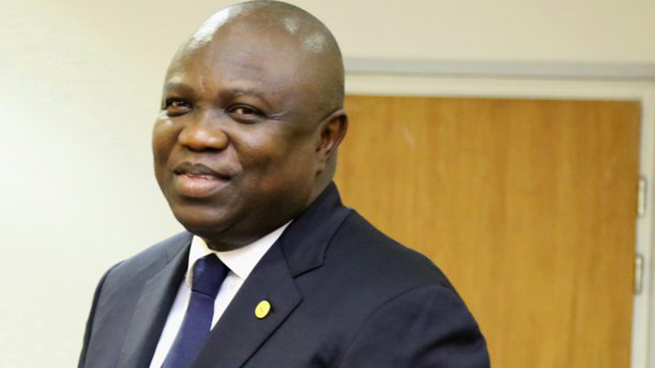 Lagos State Assembly Threatens To Arrest Ambode, Others