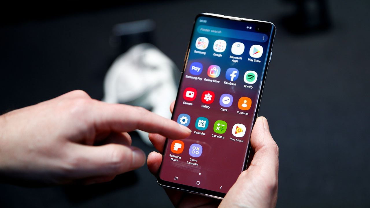 Samsung Updates Software To Fix Fingerprint Unlock Problem