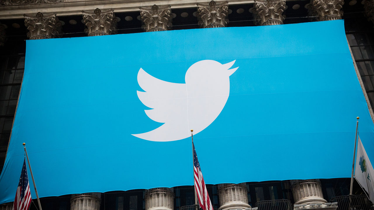 Twitter Tumbles As ‘Bugs’ Hit Their Revenue Growth