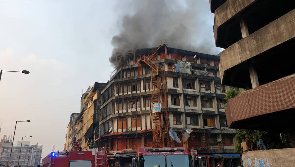 Another Fire Razes Building At Lagos Island Martins Street
