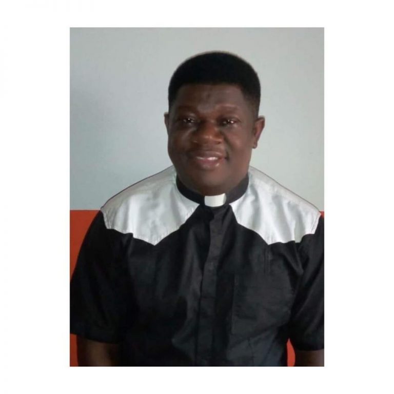 Catholic Priest Slumps, Dies During Mass In Port Harcourt