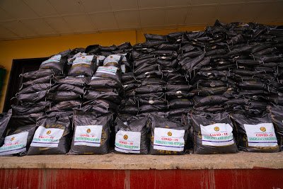 Sanwo-Olu Distributes Food Items To Lagos Residents