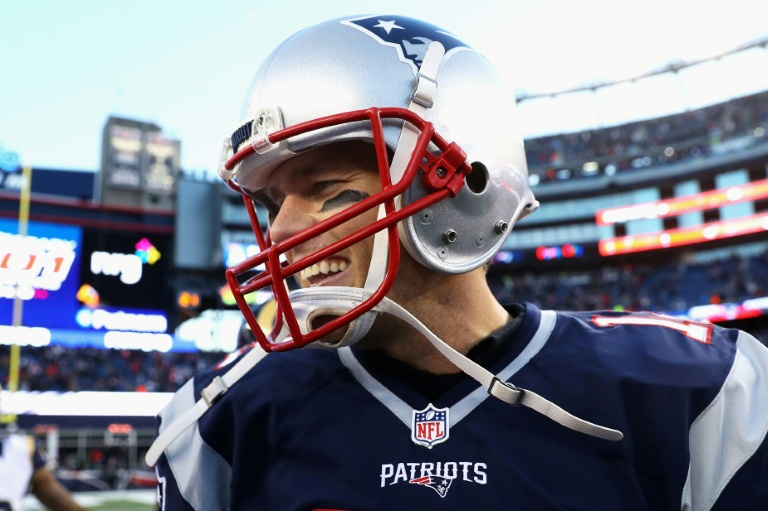 Tom Brady Signs NFL Contract With Tampa Bay Buccaneers