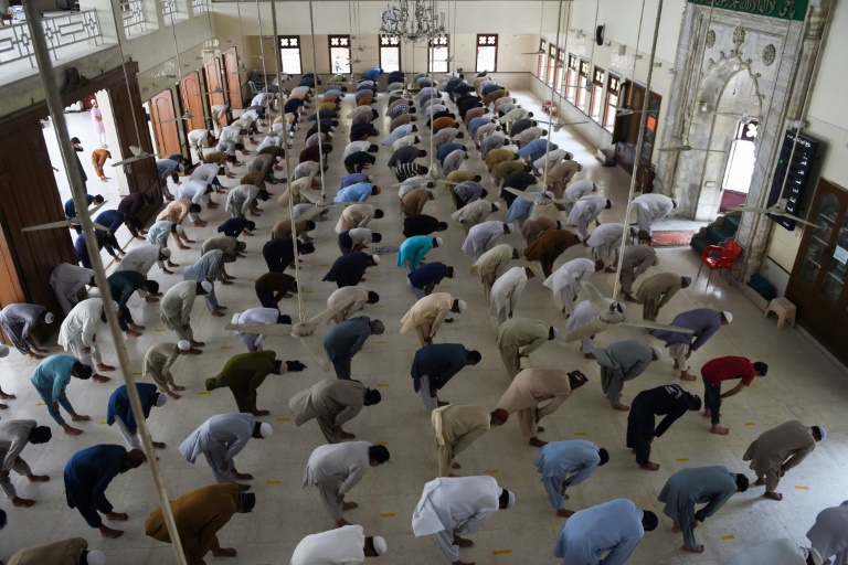 Ramadan On Collision Course With Virus For Asia's Muslims