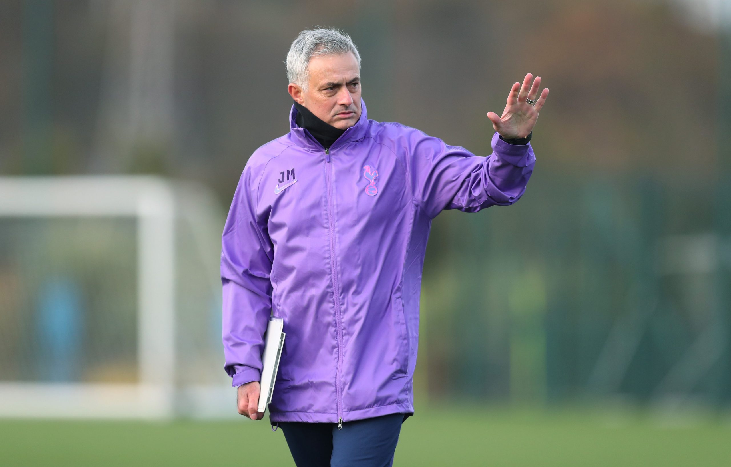 Tottenham Reacts After Mourinho, Players Seen Training