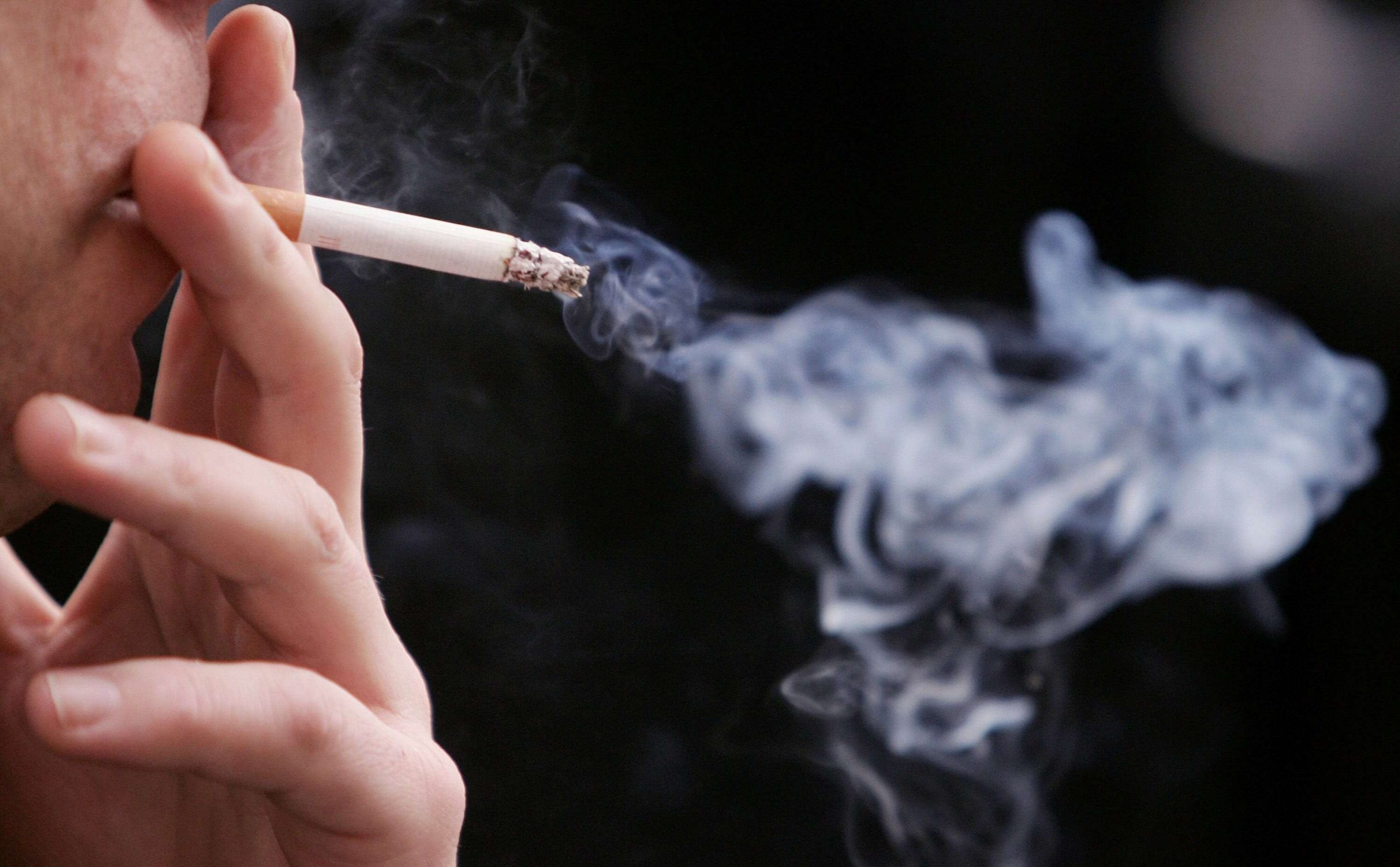 Why Family Members Of Smokers Are At Higher Risk – FCCPC