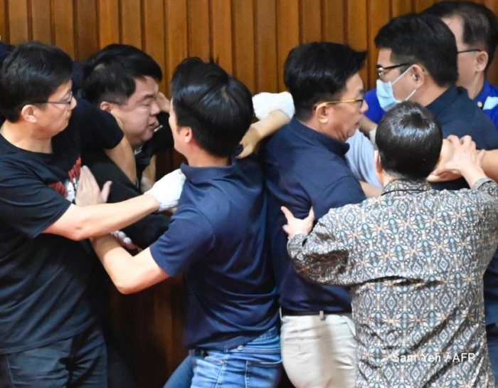 Huge Fight Erupts In Taiwan Parliament As Members Come To Blows