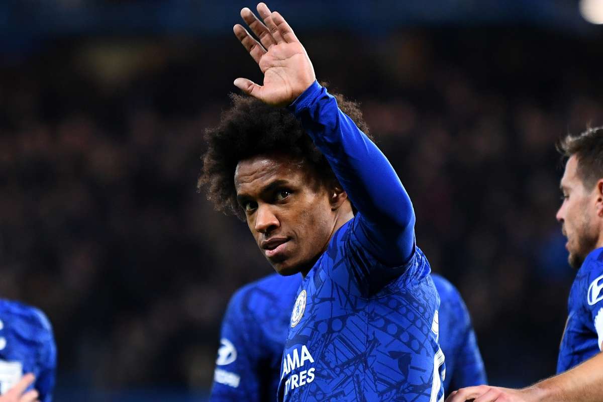 Willian says emotional goodbye to Chelsea fans