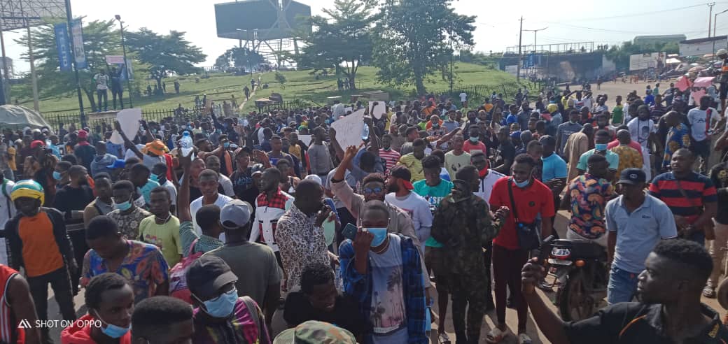 End SARS - Protesters storm Ibadan roads, demand total end of police squad