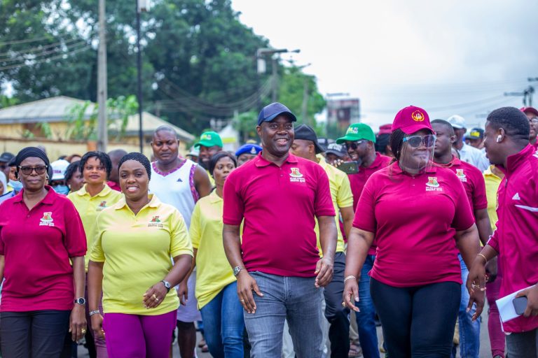 Gov Makinde Leads ‘Independence Day Walk’ In Ibadan