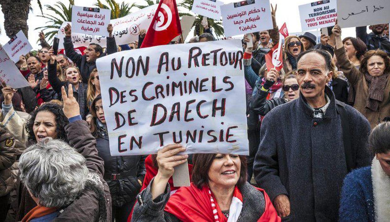 Violent Youth Protests Hit Tunisia Amid Economic Turmoil