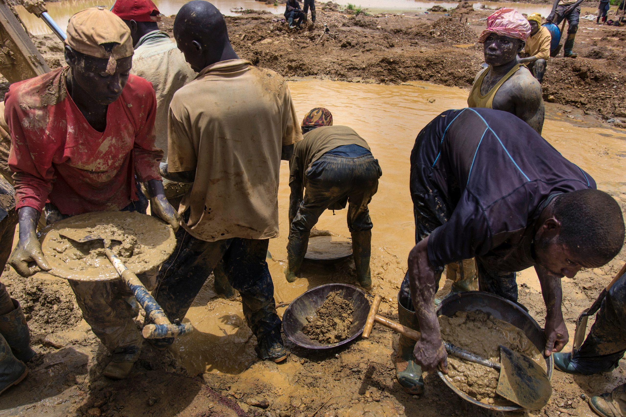 At Least 9 Die In Ghana Gold Mine Collapse
