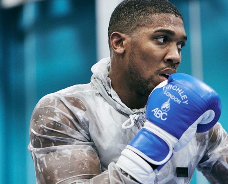 Anthony Joshua Rushed To Hospital After Losing To Usyk