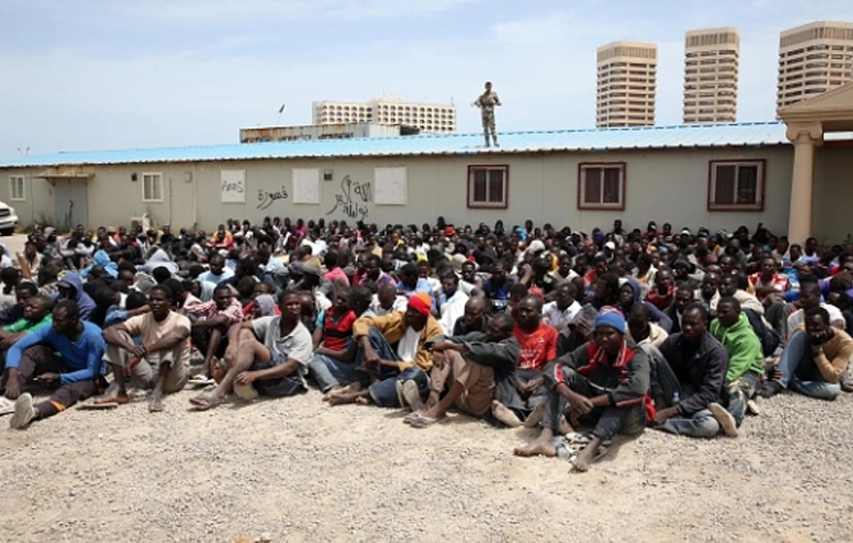 Thousands Of Refugees And Migrants Plead For Libya Evacuation