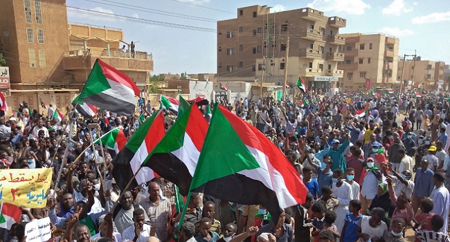 Sudanese Anti-Coup Protesters Barricade Streets