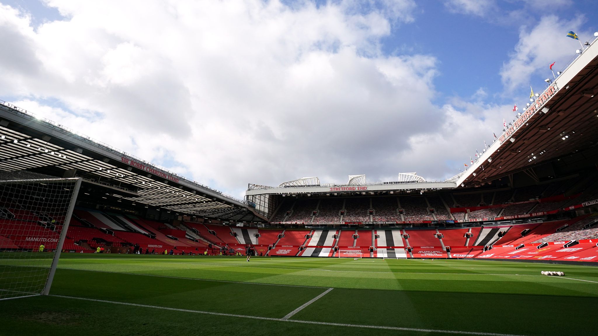 Man United’s Game With Brentford Postponed Over COVID-19