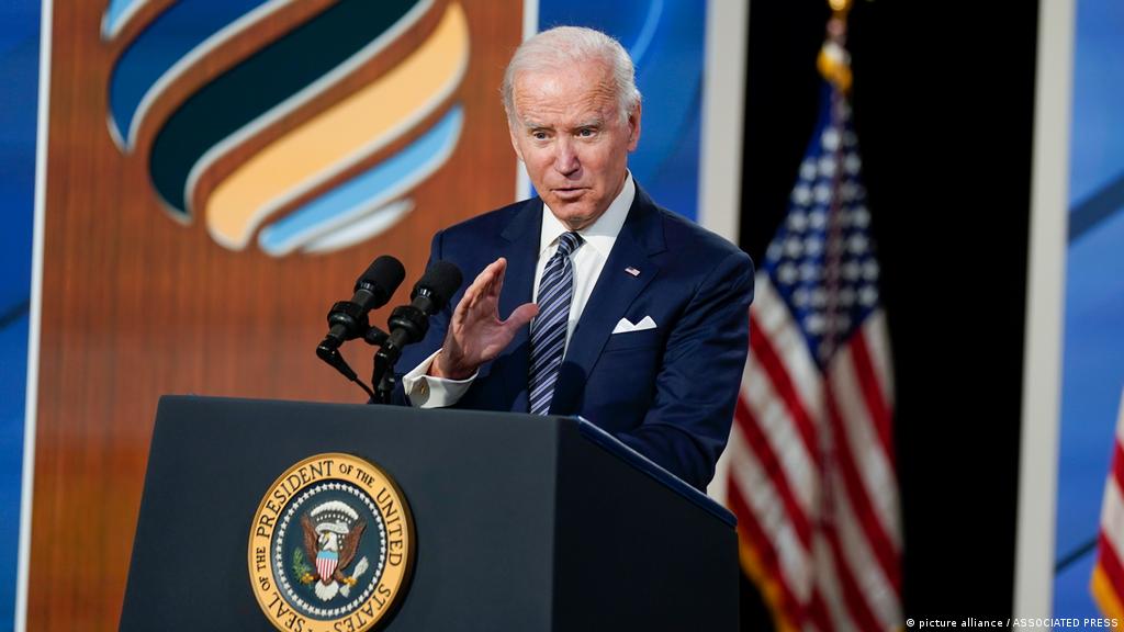 The President of the United States, Joe Biden has just taken to his verified Facebook page to reassure the people of Ukraine that the United states is solidly behind the country. President Biden who had earlier stated that the United States was on the side of Ukrainians in the on-going invasion by Russia led by President Vladimir Putin reiterated the United States support to the Ukrainians. The invasion which began exactly on the 24th of February, 2022 had already displaced and killed many Ukrainians.