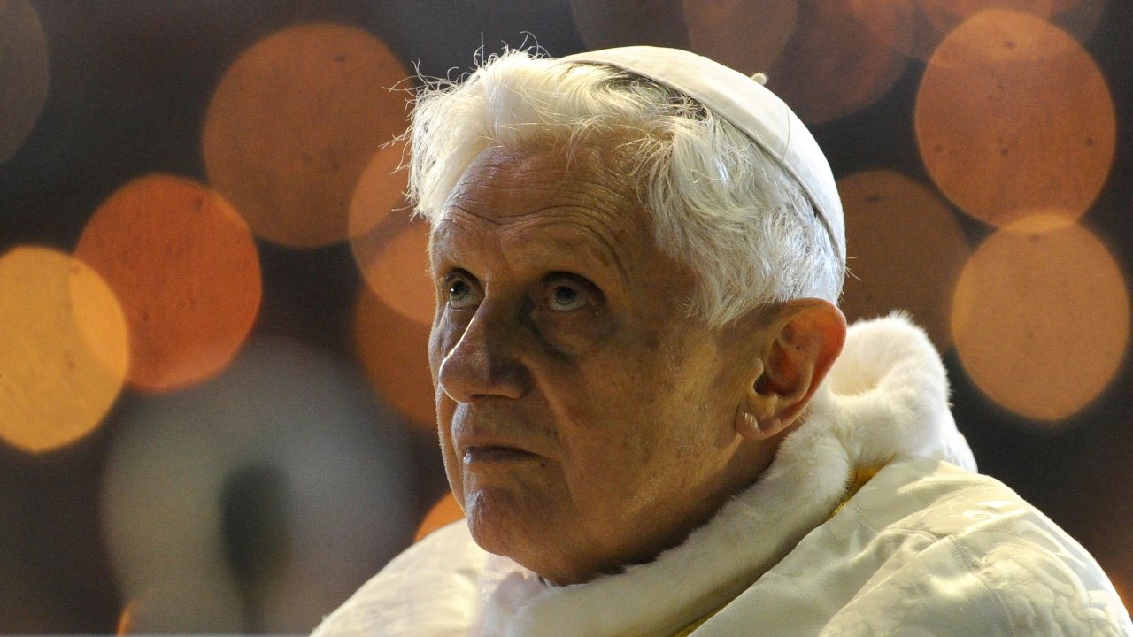 Sex Abuse Scandal Ex-Pope Benedict XVI Apologises