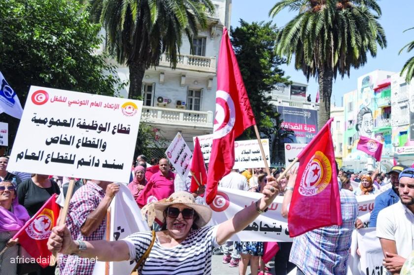 Tunisia Grinds To A Standstill As Unions Oppose President