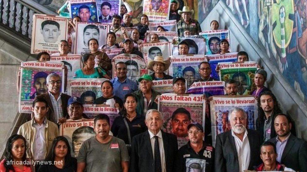 Mexico Missing Students Top Official Detained Over Probe